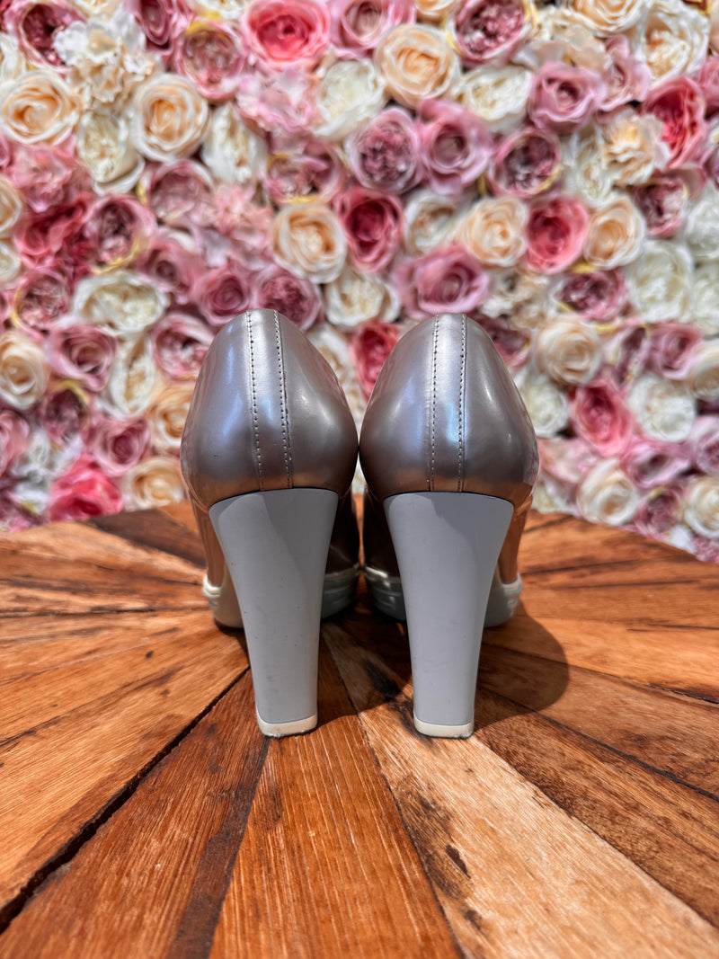 Hogan Heels Shiny Pearl with white Soles